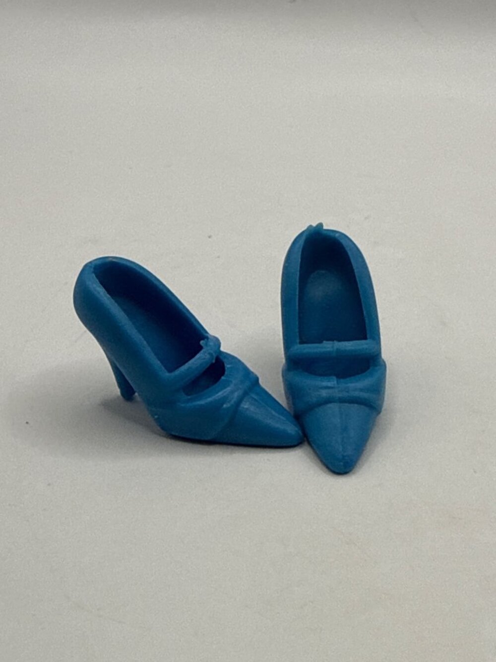 Vintate Barbie Doll Model Muse Fashion Fever High Heel Point Toe Strap Pump Shoe